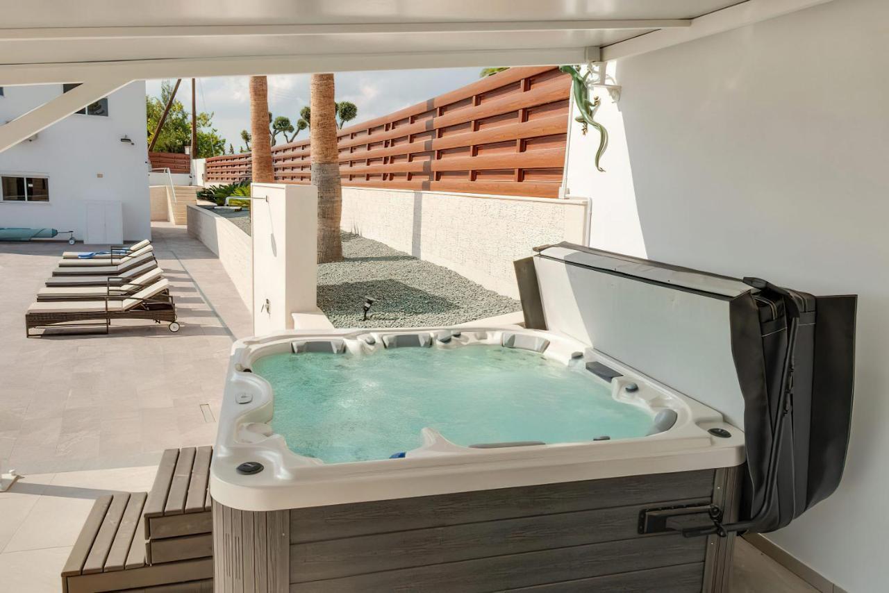Villa Prasino Coral Bay Bagian luar foto