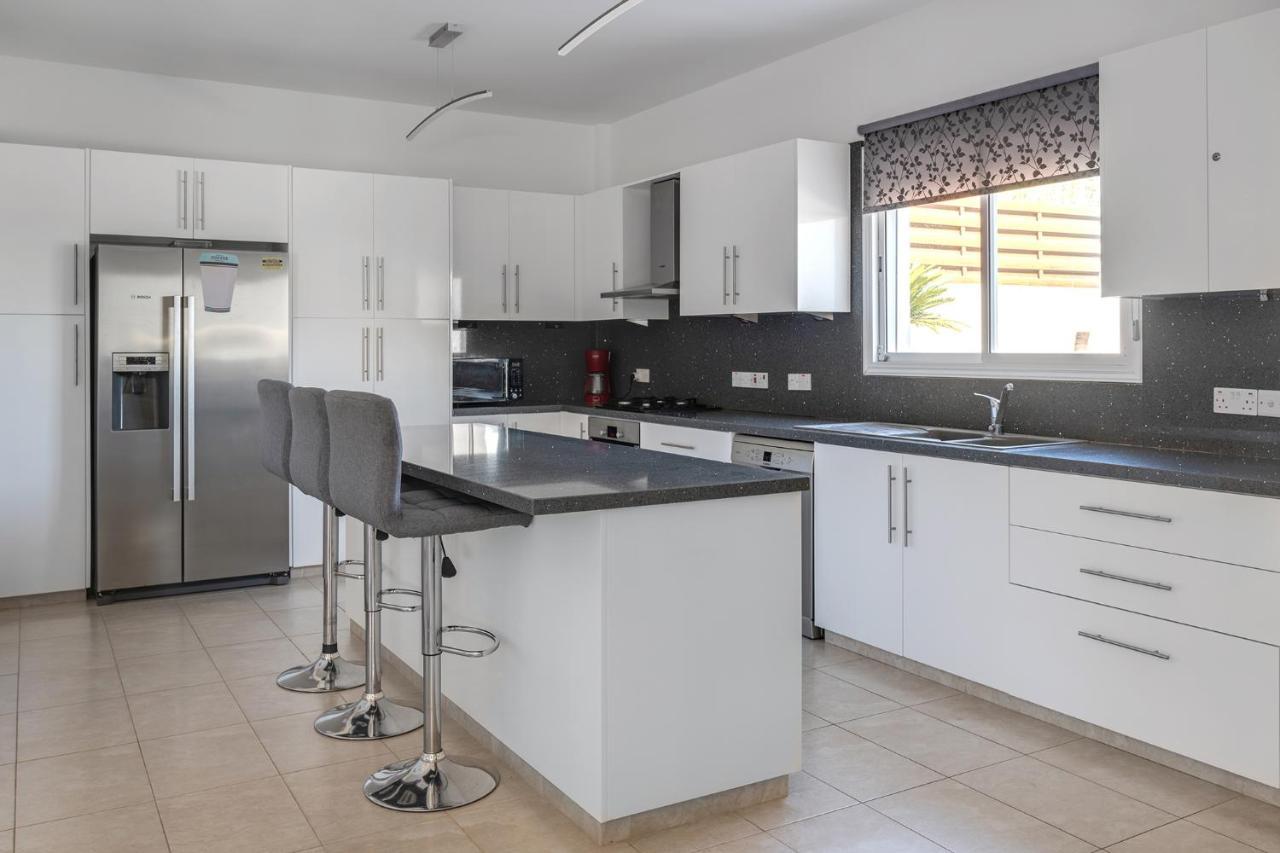 Villa Prasino Coral Bay Bagian luar foto